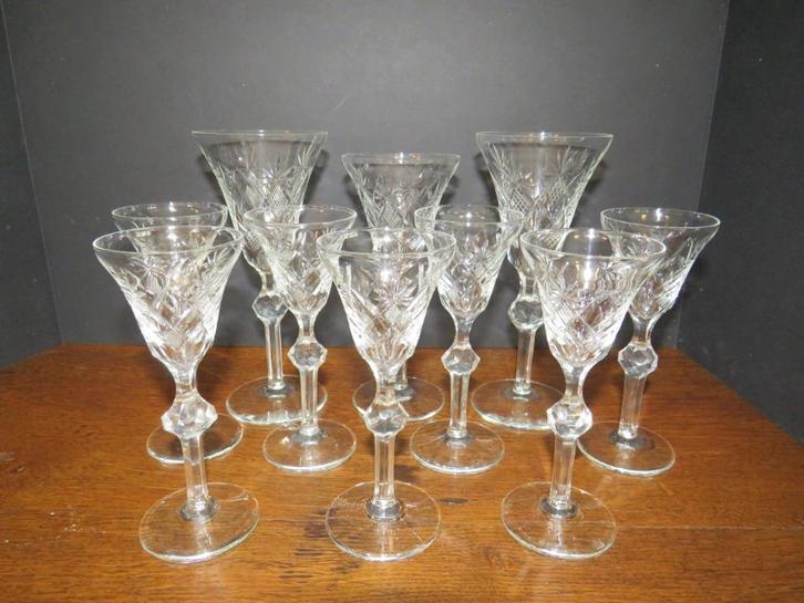 10 antieke wijnglazen, drie maten, Antiek en Kunst, Antiek | Glaswerk en Kristal, Ophalen of Verzenden