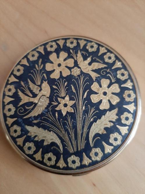 Poederdoos ongebruikt, gedemaskeerd, Toledo 1978, Verzamelen, Parfumverzamelingen, Nieuw, Accessoires, Ophalen of Verzenden