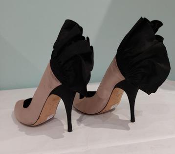 643C* Karen MILLEN - sexy tweekleurige pumps (39) beschikbaar voor biedingen