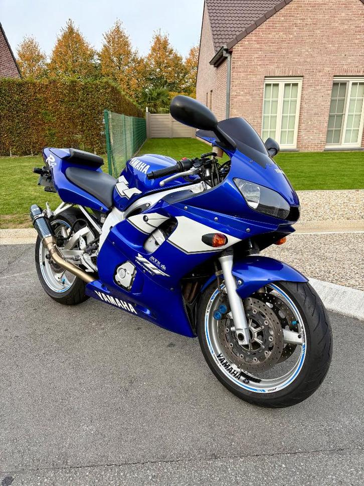 YAMAHA R6 ÉTAT IMPEC, Motoren, Motoren | Yamaha, Particulier, Super Sport, meer dan 35 kW, 4 cilinders, Motorrijbewijs A, Ophalen