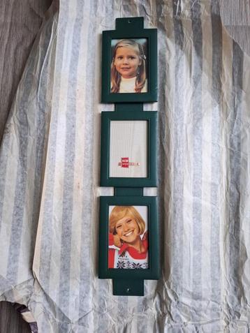 Vintage Hangende Fotolijstjes (3) in Donkergroen Leder beschikbaar voor biedingen