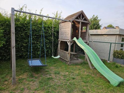 Houten speelhuis met schommels en glijbaan, Kinderen en Baby's, Speelgoed | Buiten | Speeltoestellen, Gebruikt, Glijbaan, Klimtouw