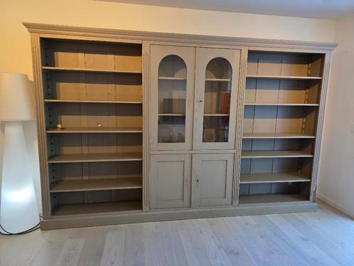 Vlaams meubilair, Huis en Inrichting, Kasten | Buffetkasten, Gebruikt, 200 cm of meer, 25 tot 50 cm, Met deur(en), Met plank(en)