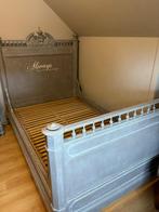 Antiek bed met nachtkastje met marmer blad, Ophalen