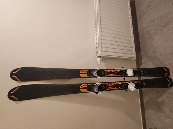 Skies, Sport en Fitness, Skiën en Langlaufen, Zo goed als nieuw, Atomic, Ophalen of Verzenden