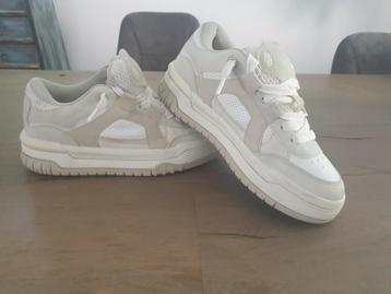 Bershka schoenen beschikbaar voor biedingen