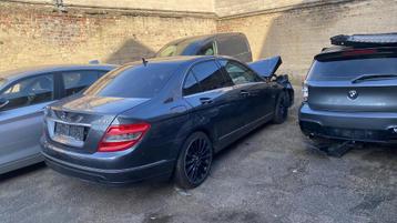 Toutes pièces Mercedes W204 651 beschikbaar voor biedingen