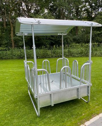 Nieuwe hooiruif 8 voerplaatsen beschikbaar voor biedingen