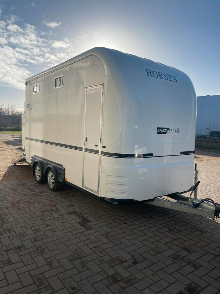 Equi-trek Space-Treka III Paardentrailer 3 paarden, Dieren en Toebehoren, Paarden en Pony's | Trailers en Aanhangwagens, Zo goed als nieuw