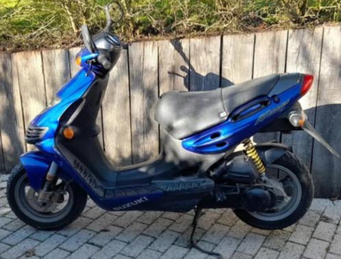 Suzuki Katana 25 scooter, Fietsen en Brommers, Scooters | Overige merken, Gebruikt, Klasse A (25 km/u), Benzine, Ophalen