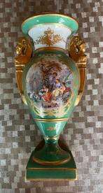 Vaas met romantisch tafereel hoogte 23 cm, Antiek en Kunst, Ophalen