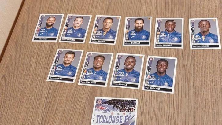 Panini / 11 Stickers / Toulouse FC / 2018-209, Verzamelen, Sportartikelen en Voetbal, Nieuw, Poster, Plaatje of Sticker, Verzenden
