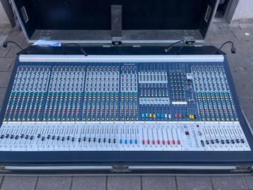 2 soundcraft mengtafels met outboard beschikbaar voor biedingen