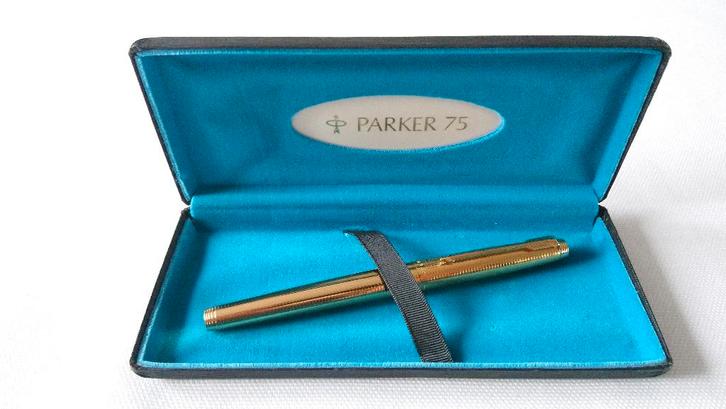 Parker “75 Insignia” Flat Top vulpen 14K/585 F-nib, Verzamelen, Pennenverzamelingen, Nieuw, Vulpen, Parker, Met doosje, Ophalen of Verzenden