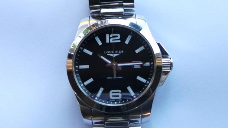 Montre Longines, Handtassen en Accessoires, Horloges | Heren, Zo goed als nieuw, Polshorloge, Overige merken, Staal, Staal, Ophalen of Verzenden