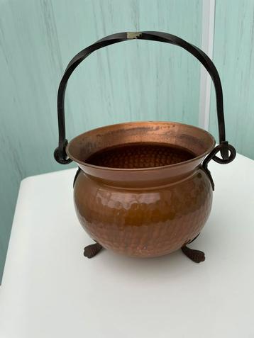 Heel mooie kopeten pot cachepot hoogte 18 cm beschikbaar voor biedingen
