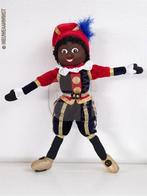 Authentieke Etos etalage zwarte Piet pop, rood/blauw SERIE B, Diversen, Sinterklaas, Verzenden