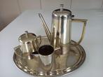 Verzilverd koffieservies, Ophalen