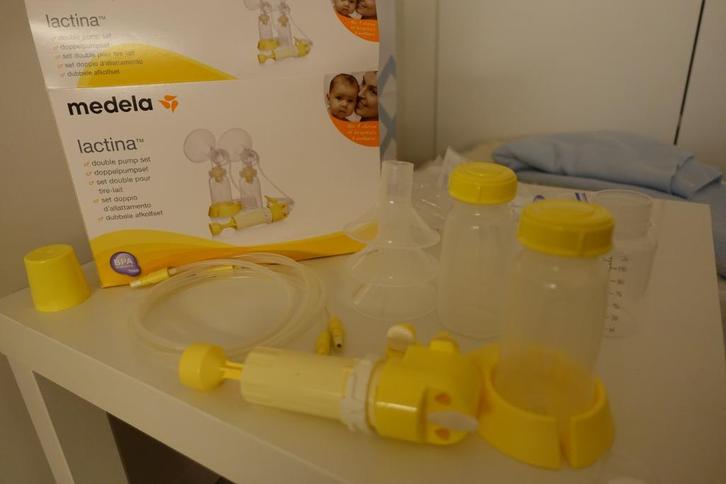 borstvoeding Medela Lactina dubbel pomp set, Enfants & Bébés, Aliments pour bébé & Accessoires, Utilisé, Enlèvement ou Envoi