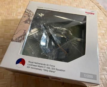 1:200 Herpa F16 ‘Dirty Diana’, Enlèvement ou Envoi, Comme neuf