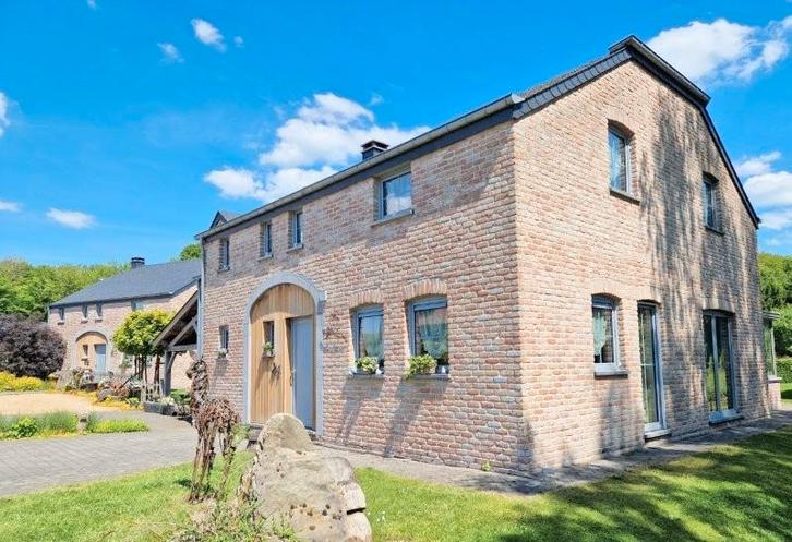 Bièvre : magnifique propriété sur 33a 53ca, 8ch., Immo, Maisons à vendre, Province de Namur, 1500 m² ou plus, Maison individuelle