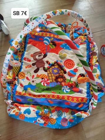 Speelkleed baby beschikbaar voor biedingen