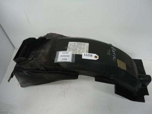 GSX750F 1988 - 1997 Suzuki Batterijbak D1-11190, Motoren, Onderdelen | Suzuki