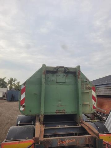 2 haakcontainer/afzetcontainer 6m beschikbaar voor biedingen