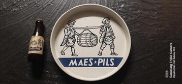 Maes Pils oud kleine bierplatteau en flesje beschikbaar voor biedingen