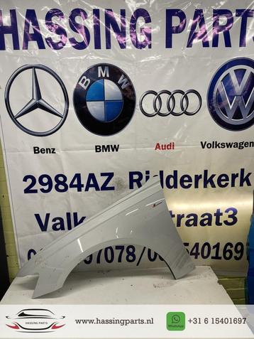 AUDI A8 D5 4N SCHERM LINKS beschikbaar voor biedingen