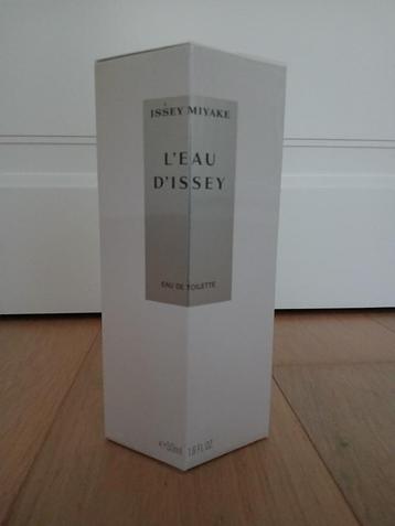 Eau de toilette beschikbaar voor biedingen