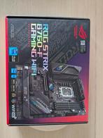 ROG STRIX

8760-F GAMING WIFI, Informatique & Logiciels, Cartes mères, Enlèvement ou Envoi, Neuf, Intel
