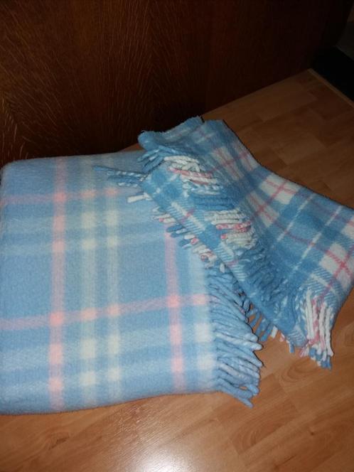 2 Ruiten dekentjes, Kinderen en Baby's, Kinderkamer | Beddengoed, Gebruikt, Ophalen