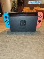 Nintendo switch + dock en joy cons, Switch 2019 Upgrade, Met 2 controllers, Ophalen of Verzenden, Gebruikt
