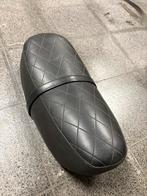 Honda Dax zadel, Fietsen en Brommers, Ophalen, Zo goed als nieuw, Zadel