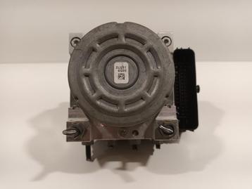 ABS POMP Volkswagen Golf VII (AUA) (-10091603803) beschikbaar voor biedingen