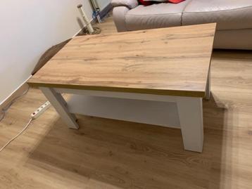 table de salon beschikbaar voor biedingen