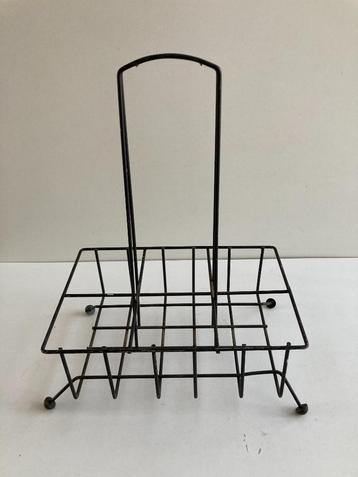 Porte-bouteille vintage en métal noir des années 60 à 70, Moins de 50 cm, Enlèvement ou Envoi, Métal, 5 à 15 bouteilles