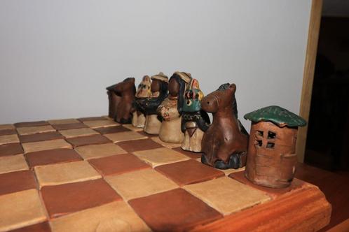 Kunstzinnig keramisch schaakspel, Antiek en Kunst, Kunst | Overige Kunst, Ophalen of Verzenden