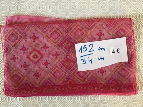 dames sjaal 152 cm op 34 cm en vele andere aan 4 euro..., Kleding | Dames, Mutsen, Sjaals en Handschoenen, Zo goed als nieuw, Sjaal