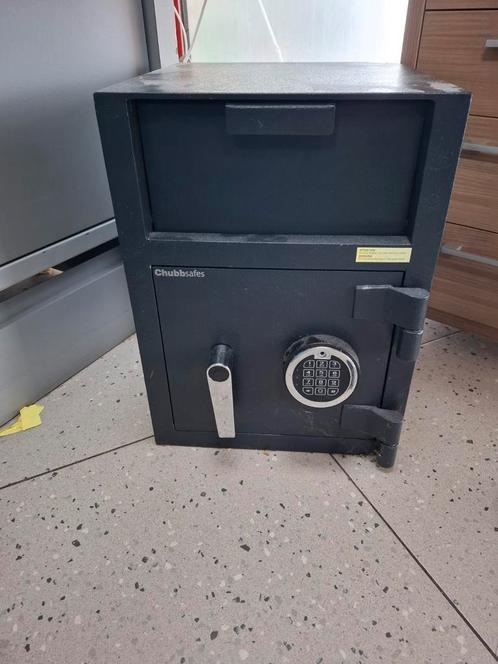 Afstortkluis Chubbsafes – Elektronisch slot, Huis en Inrichting, Brandblussers en Brandkasten, Zo goed als nieuw, Ophalen