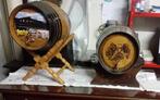 Decoratieve houten wijnvaten met kraantje, Ophalen