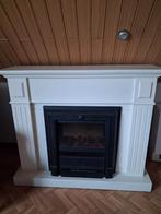 Stijlvolle elektrische haard met witte schouw, Ophalen, Elektrische haard