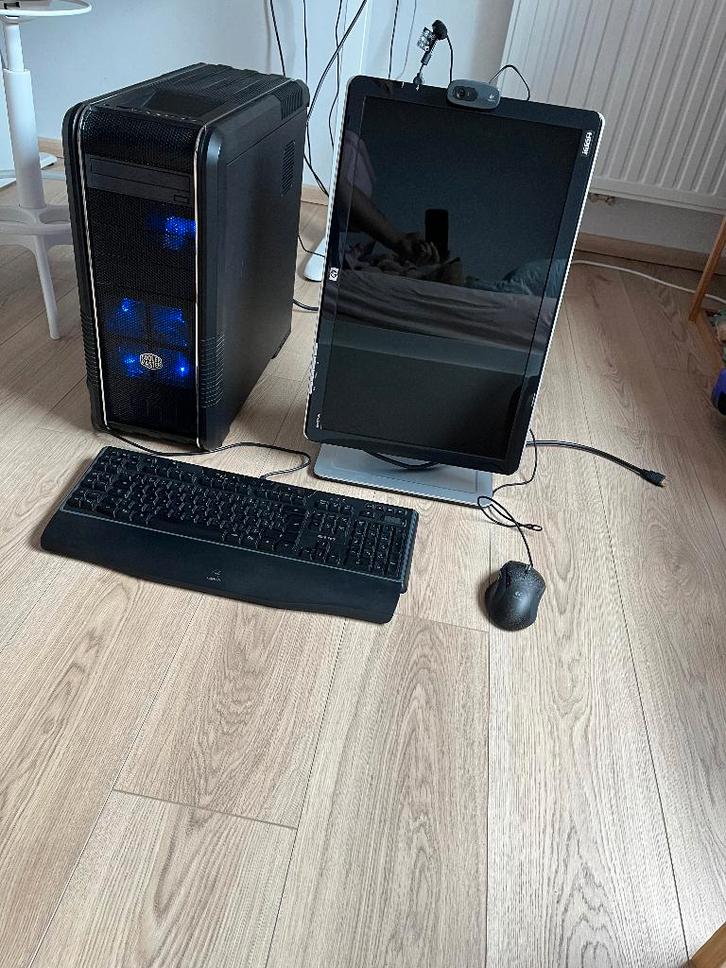 PC, Informatique & Logiciels, Ordinateurs de bureau, Utilisé, 3 à 4 Ghz, HDD, SSD, Avec carte vidéo, Avec moniteur, Gaming, Enlèvement