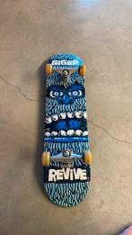 Revive compleet Skateboard, Sport en Fitness, Ophalen of Verzenden, Zo goed als nieuw, Skateboard