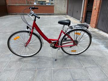 Vélo dame damesfiets te sint Idesbald (koksijde coxyde), Enlèvement, Utilisé, Autres marques