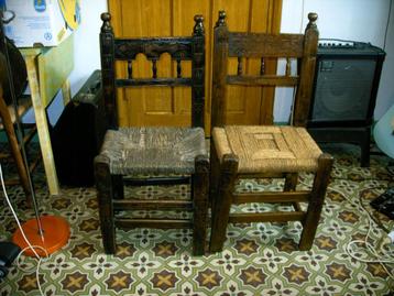 deux chaises de cheminée anciennes