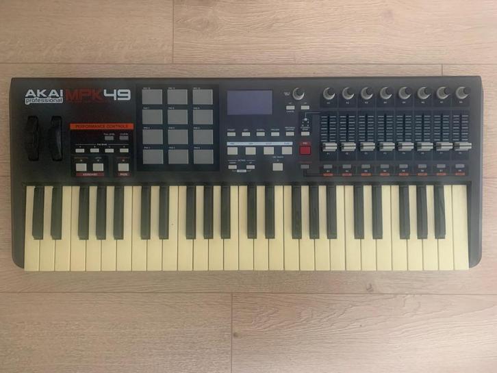 AKAI MPK49, Muziek en Instrumenten, Keyboards, Gebruikt, 49 toetsen, Overige merken, Midi-aansluiting, Ophalen