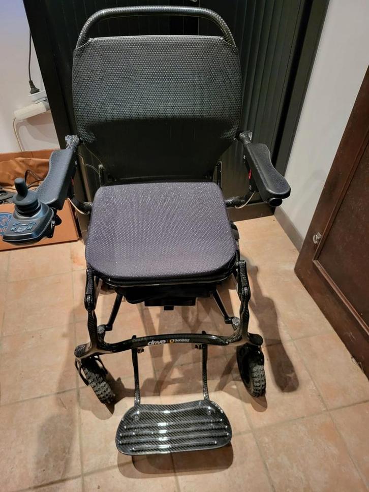 Nieuwe elektrische carbon rolstoel, Diversen, Rolstoelen, Nieuw, Ophalen
