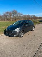 PEUGEOT 208 1.2 BENZINE MET GARANTIE DIRECT BESCHIKBAAR, Auto's, Voorwielaandrijving, Stof, Zwart, 1199 cc